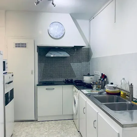 Séjour chez l'habitant Confortable-house *